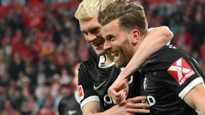 Freiburg bleibt an Frankfurt dran