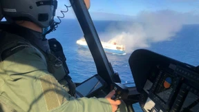 Frachter mit deutschen Luxusautos brennt im Atlantik