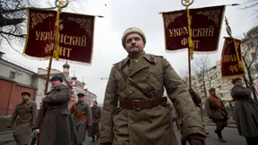 Etwas Schreckliches, etwas Blutiges zieht heran