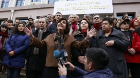 Wer ablehnt, wird vernichtet