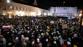 Polen demonstrieren für Medienfreiheit