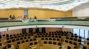 Hessische FDP für mehr Informatik und Wirtschaft in Schulen