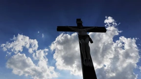 Altmetall statt Totenruhe