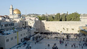 Deutscher Abt soll sein Brustkreuz verbergen