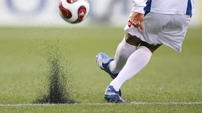 Schweres Geschütz im Kunstrasenkrieg