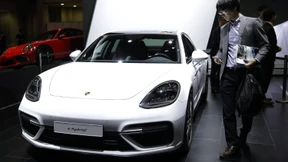 Kabel angeschlossen, Porsche explodiert