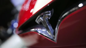 Teslas Fahrt durch die roten Zahlen