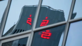 Deutschlands wichtigste Bankengruppe zweifelt am Dollar