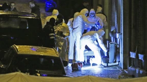 Polizei erschießt zwei mutmaßliche Terroristen