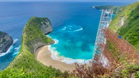 Umstrittener Glasaufzug soll wieder abgerissen werden