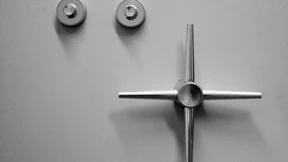 Geld im Tresor statt bei der EZB