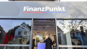 Zwei Banken, eine Filiale