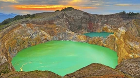 Im Paradies mit Bastmatte und Brathuhn