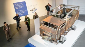 Militärgeschichte, die noch qualmt