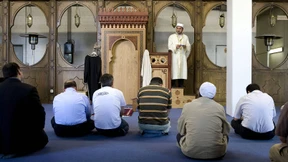 Der lange Arm der Meinungsfreiheit