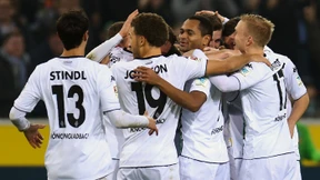 Mönchengladbach siegt in Unterzahl