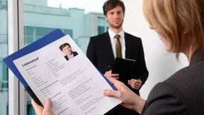 Darf ich konzernintern wechseln, wenn meine Stelle wegfällt? 