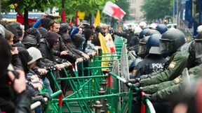 Demonstrieren und weiterziehen