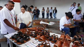 Adidas entschuldigt sich für Sandalendesign