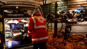 Wärmebus hilft Obdachlosen in Not