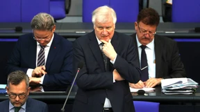 Seehofer warnt vor neuer Migration