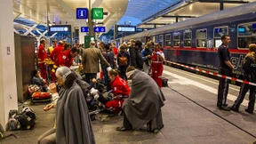 Dutzende Verletzte bei Zugunfall