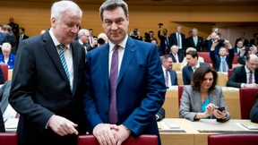 Seehofer kritisiert Kritiker aus der SPD