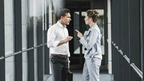 Wie erfahre ich, was mein Kollege verdient?