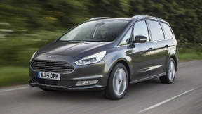 Tief im Universum des Reisens