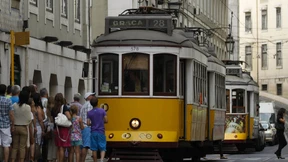 Wer kauft Anleihen, für die man draufzahlt?