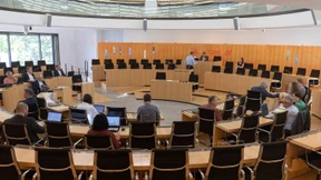 Staatstragend in den Krisen