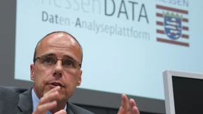 Beuth verteidigt automatisierte Datenauswertung  als wichtig für Polizeiarbeit