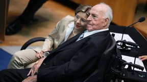 Überlebensgroß Herr Kohl