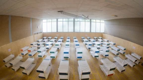 Frankfurt bringt Flüchtlinge in Halle unter