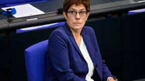 Kramp-Karrenbauer beklagt ruinösen Wettbewerb um CDU-Vorsitz