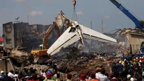 Flugzeug mit 153 Passagieren in Nigeria abgestürzt