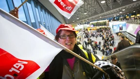 Hunderte Flüge wegen Warnstreiks gestrichen