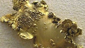 Extreme Sternkollisionen - die wahre Goldquelle