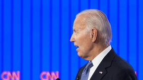 Biden verliert den Faden und wirkt verloren