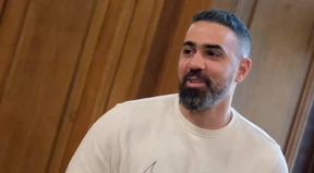 „Vielleicht kommt jemand und schießt dir in dein Hinterkopf“