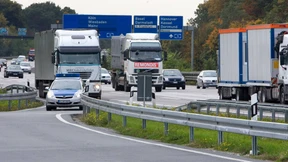 Scheidender Verkehrsminister hebt Tempolimits auf