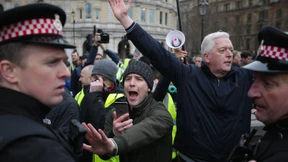 Demonstranten in London fordern Neuwahl