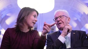 „Es geht bei Sicherheit um viel mehr als nur um Panzer und Raketen“