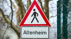 Hessen hebt Besuchsbeschränkungen für Altenheime auf