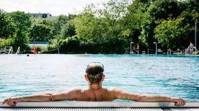 Blau, das nach Chlor riecht 