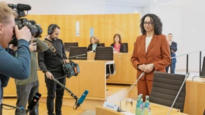 Entlassene Staatssekretärin im Angriffsmodus