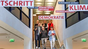 SPD will Deutschland aus dem Dornröschenschlaf wecken