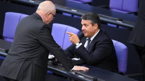 Kauders Abweichler-Warnung ruft weiter Ärger hervor