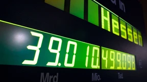 Jeder Hesse mit 7233 Euro in der Kreide