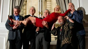 Auferstanden zum Verdienen